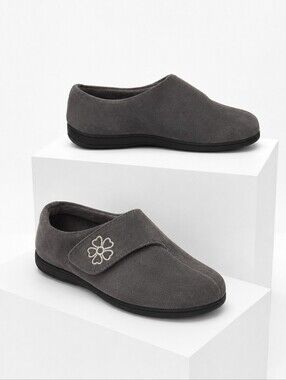 Biotime Soft Suede Leather Comfort Slippers Gray Floral | Women's Size 10M